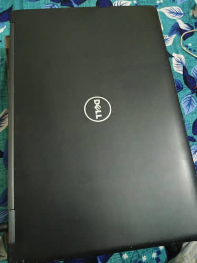 Dell Precision 3520