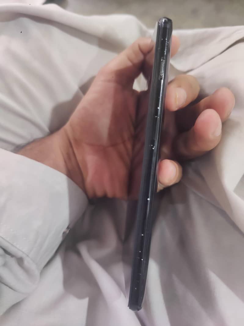 One Plus 6T 4