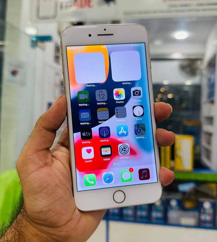 Apple iPhone 7 Plus 1