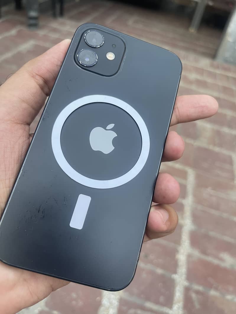 Apple iPhone 12 5