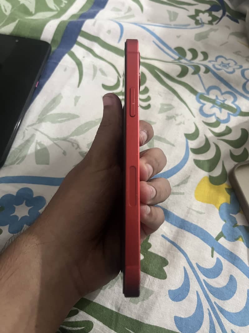 Apple iPhone 12 6