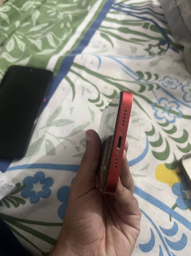 Apple iPhone 12 7
