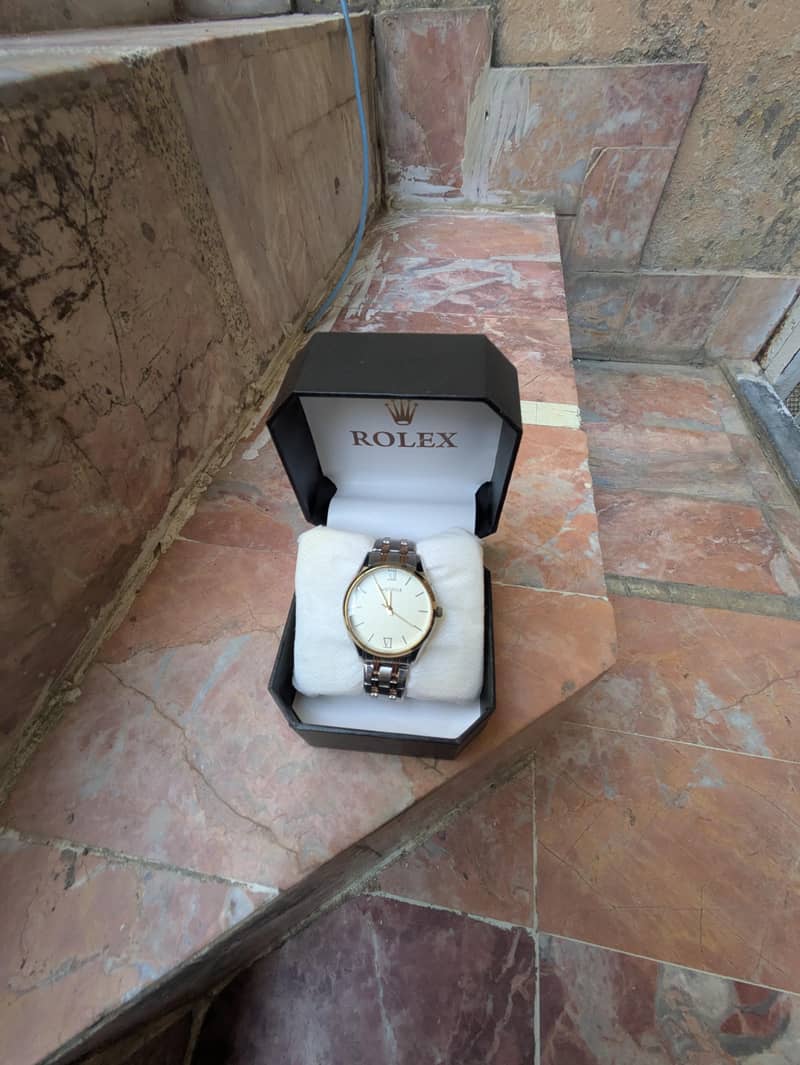 premium watch 2