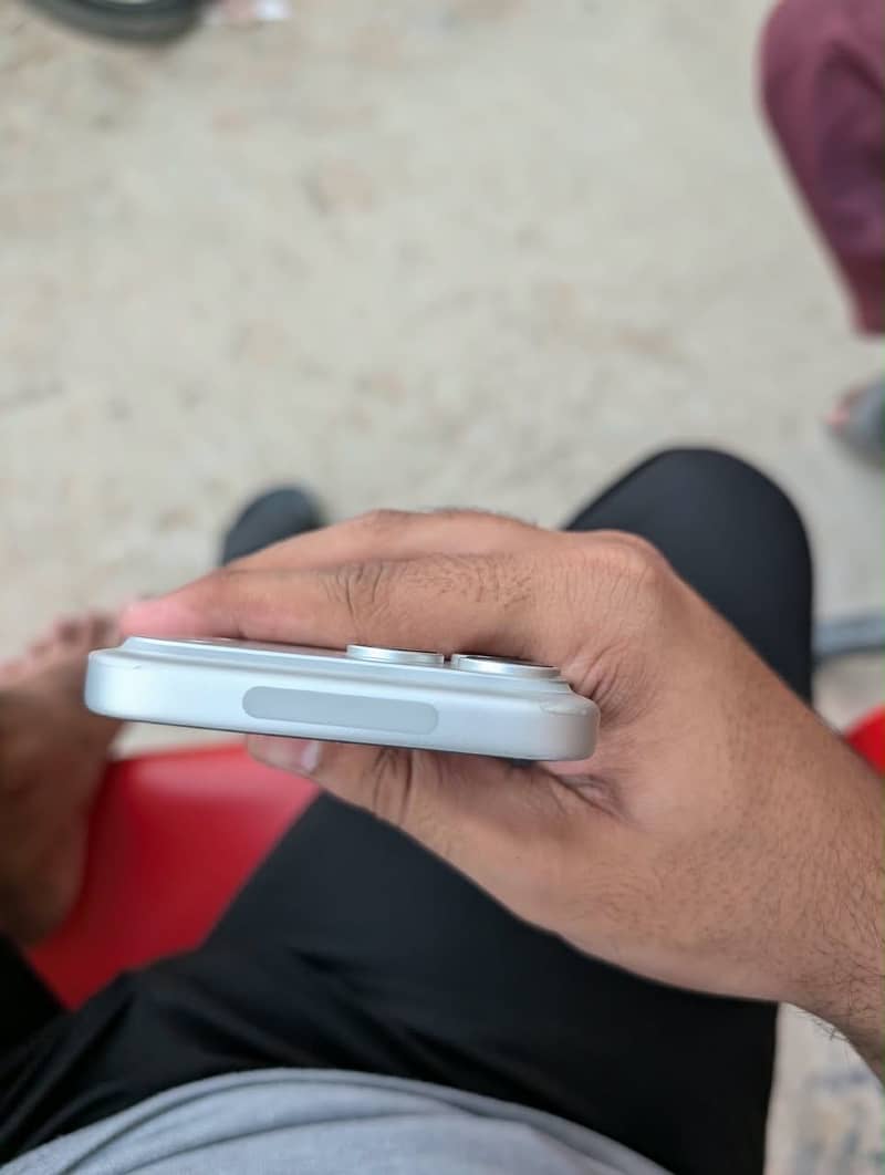 Apple iPhone 17 Pro Max 9