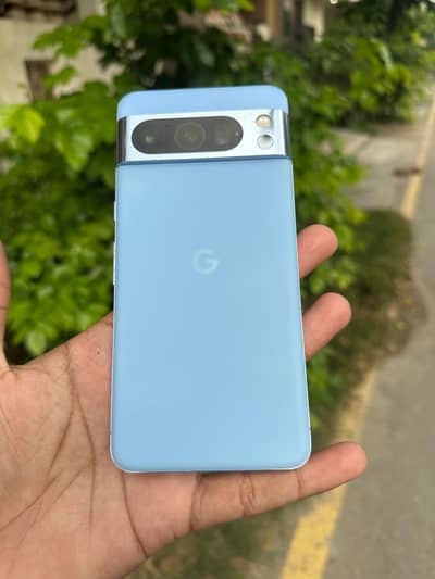 Google Pixel 8 Pro