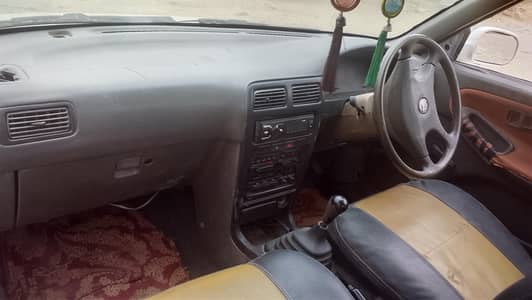 Nissan Sunny 1990