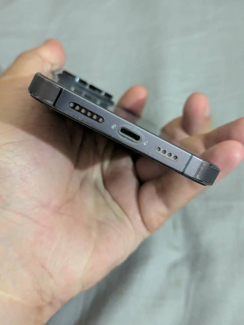 Apple iPhone 14 Pro Max 5