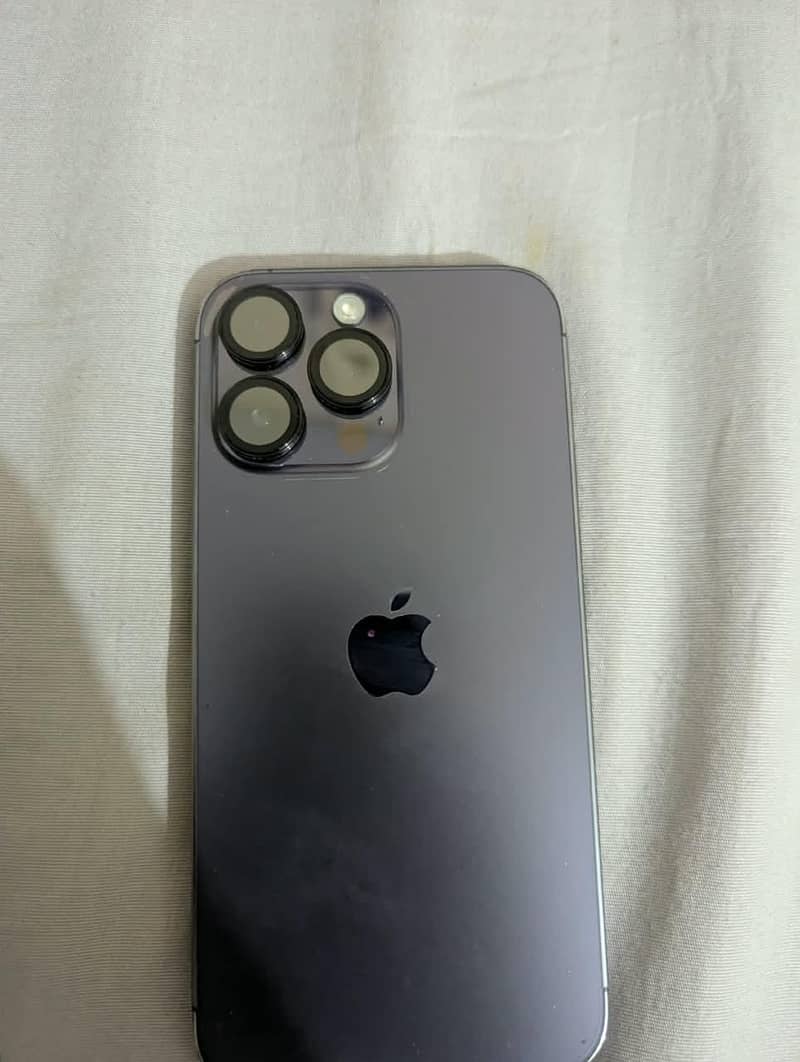 Apple iPhone 14 Pro Max 6