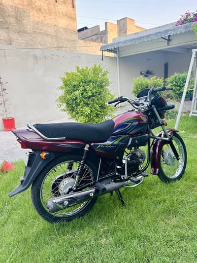 Honda Pridor 100cc Bike