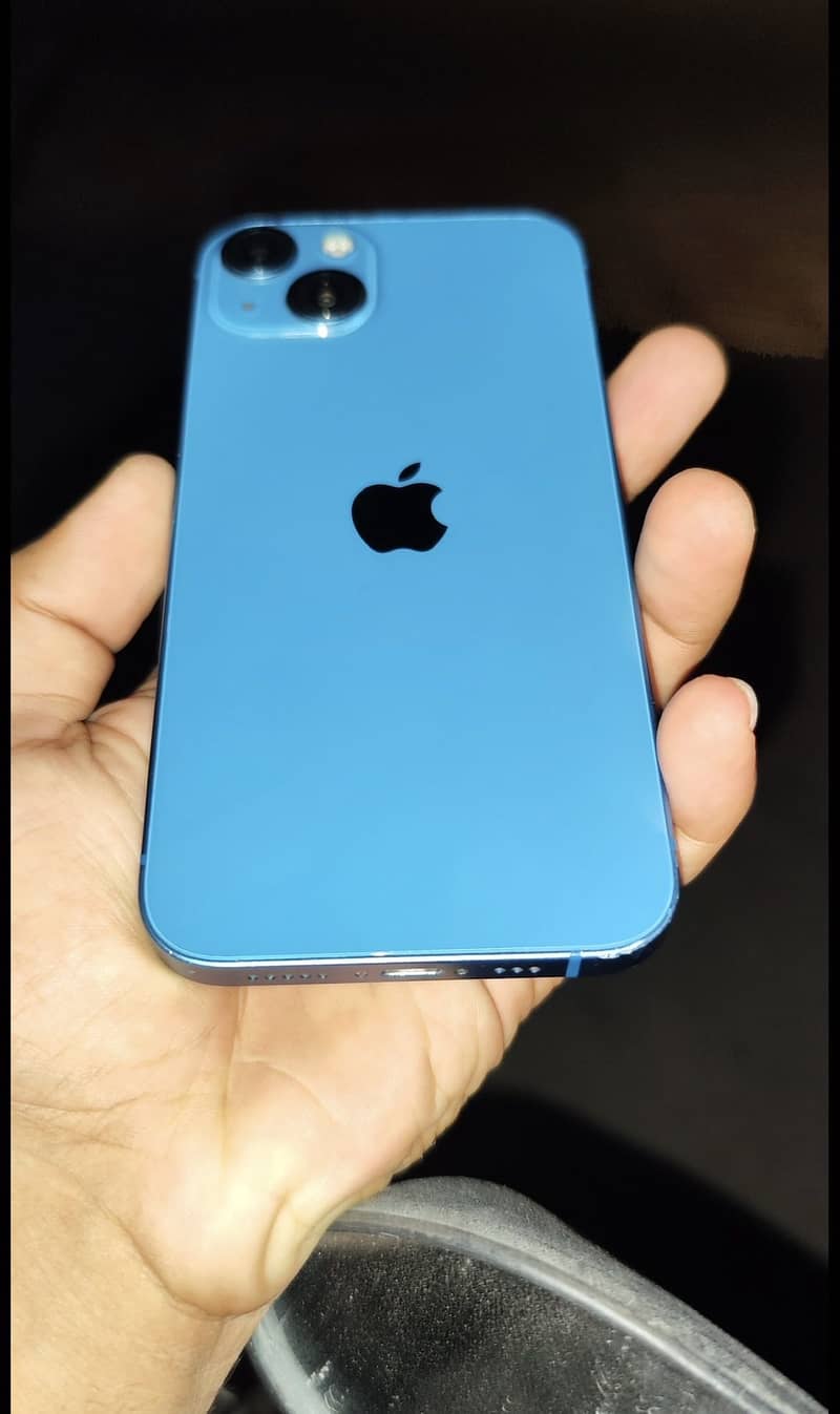 Apple iPhone 13 2