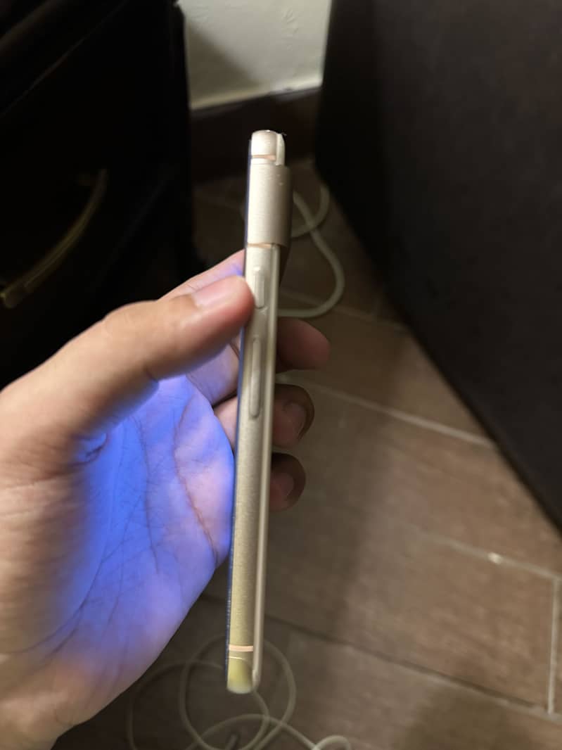 Google Pixel 8 2
