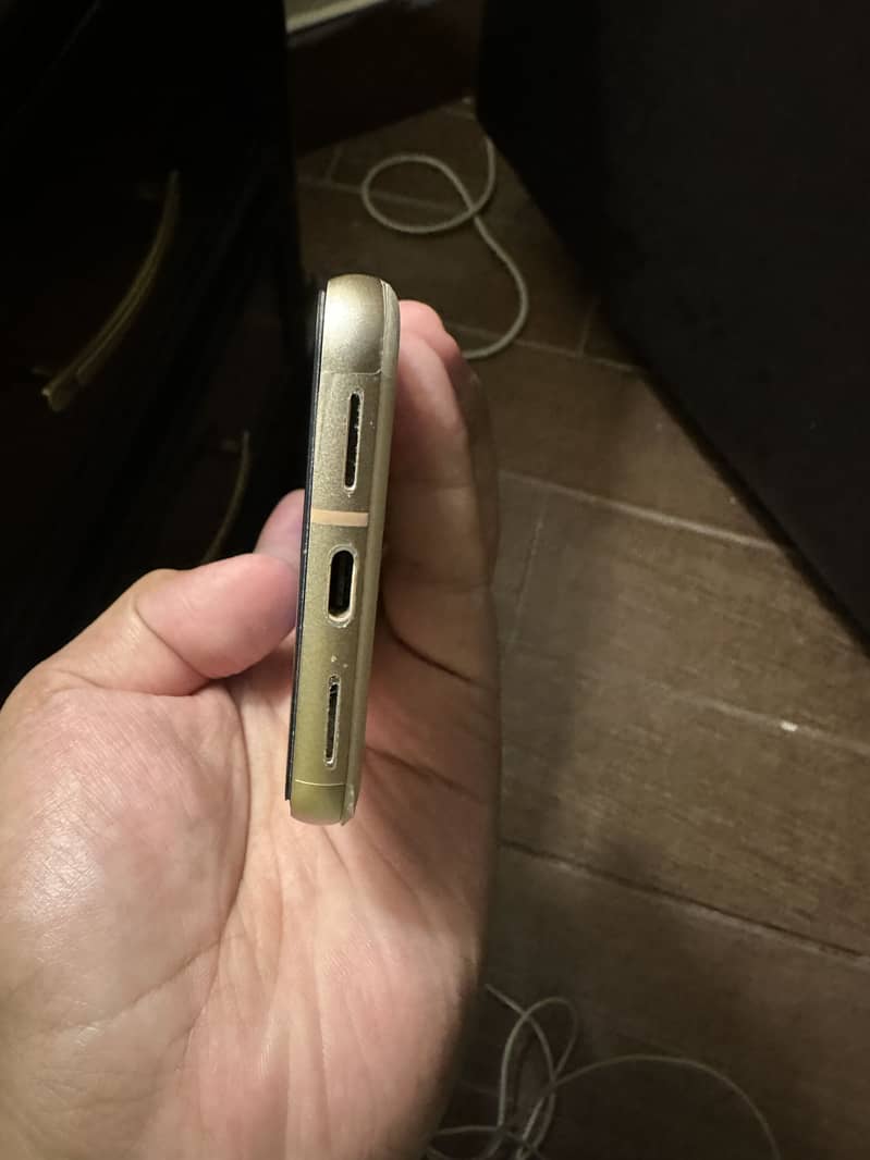 Google Pixel 8 3