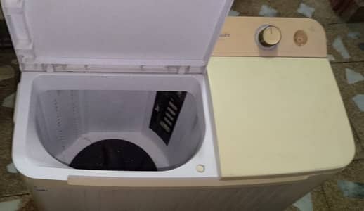 Dawlance washing machine and spinner