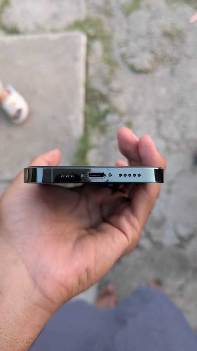 Apple iPhone 13 Pro 5