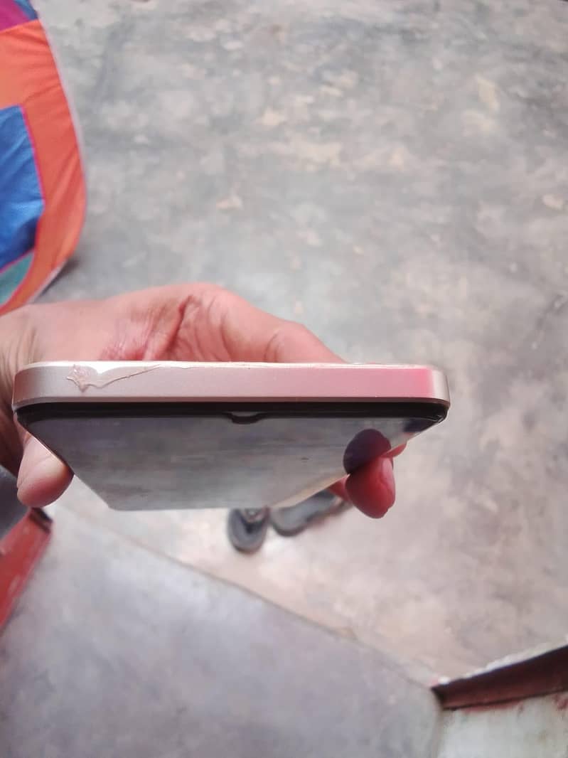 realme note 70 6