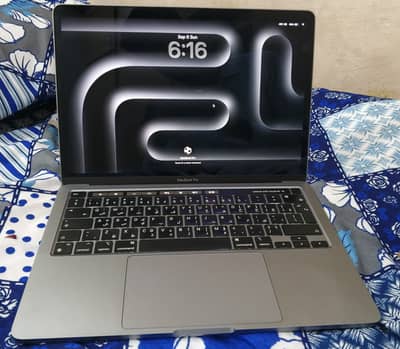 Macbook pro m2 2022 8/256 13 inches
