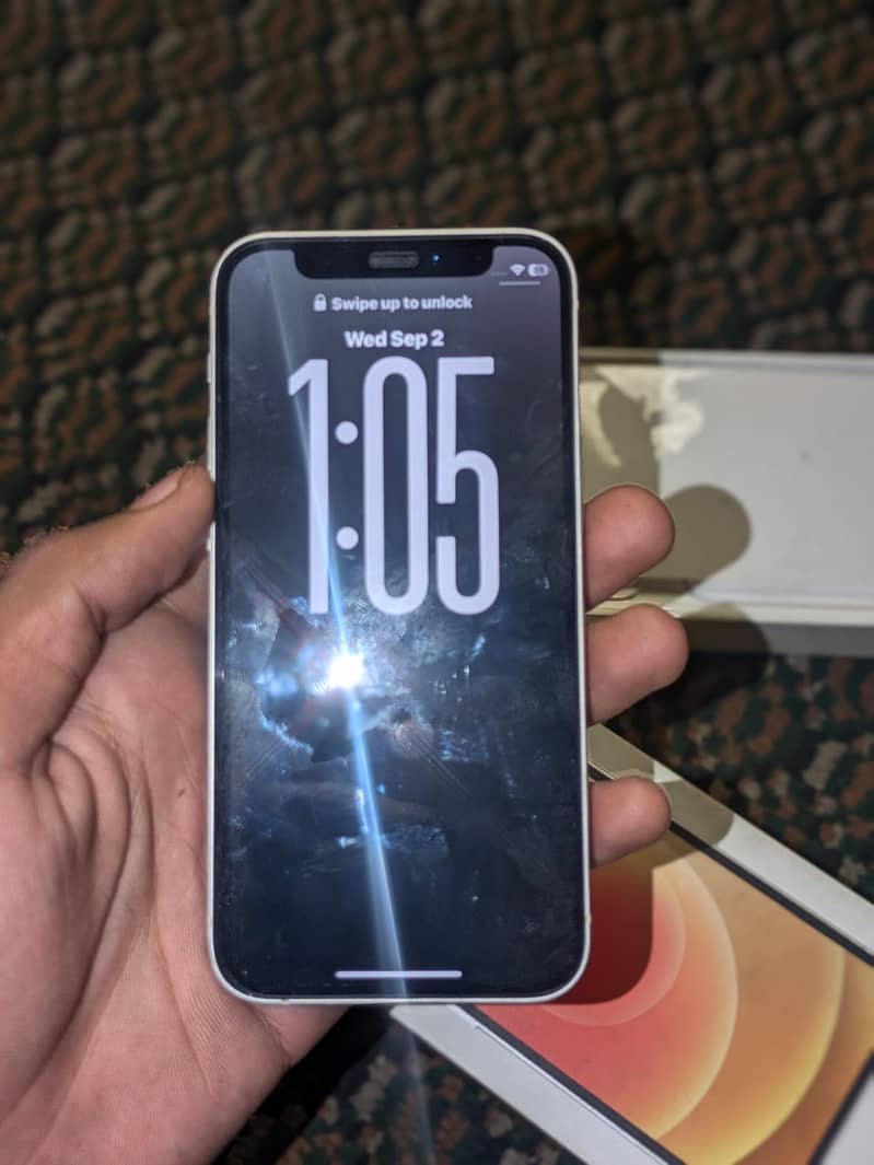 Apple iPhone 12 mini 4