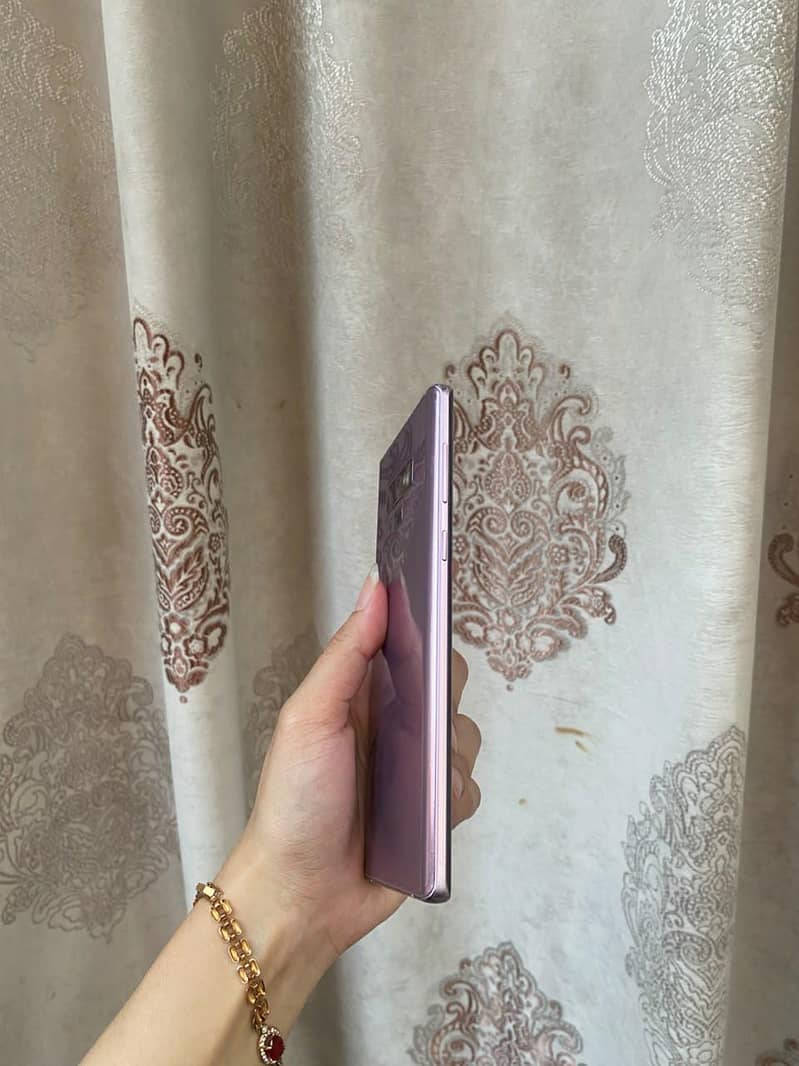 Samsung Mobile Note 9 2