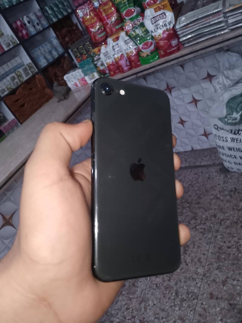 Apple iPhone SE 3