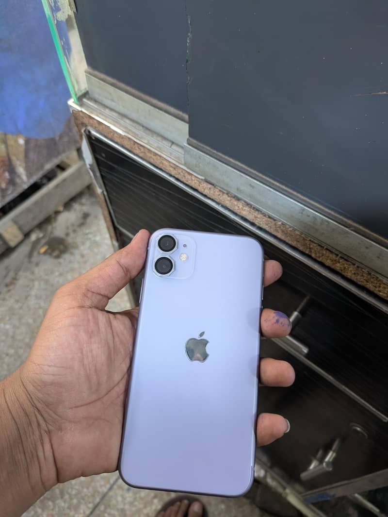 Apple iPhone 11 8