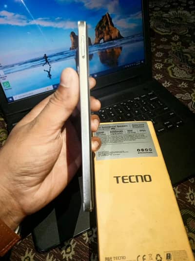 Tecno spark 30c