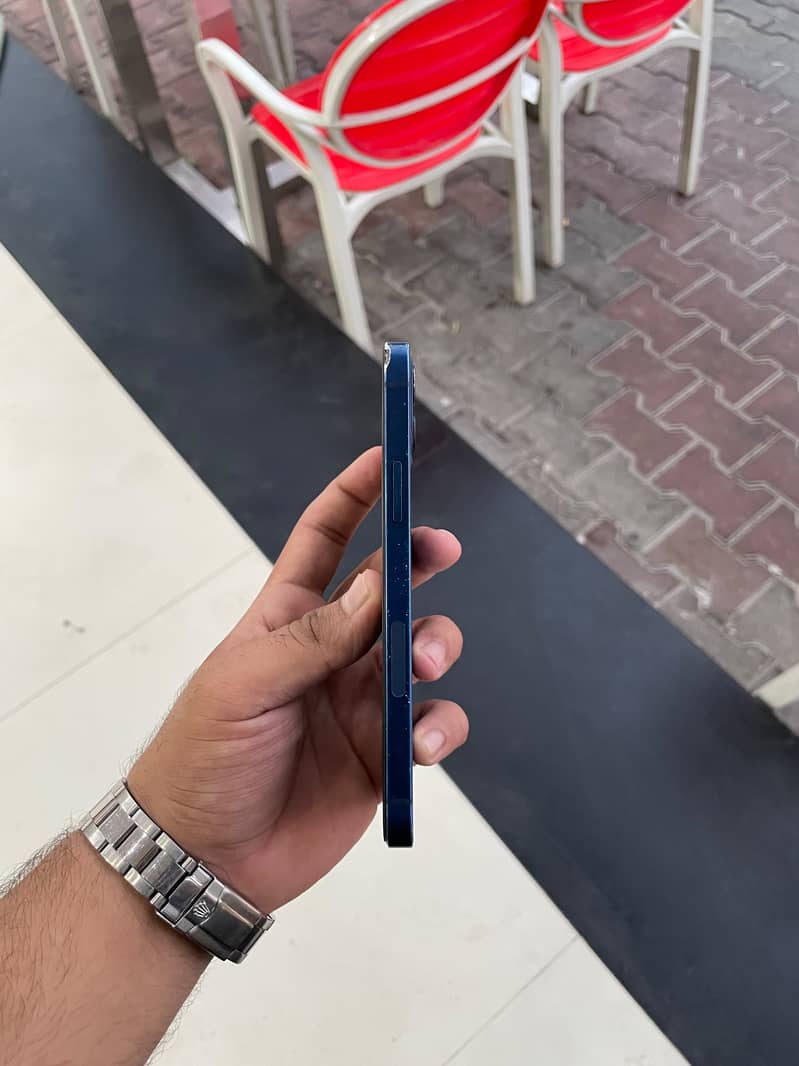 Iphone 12 3