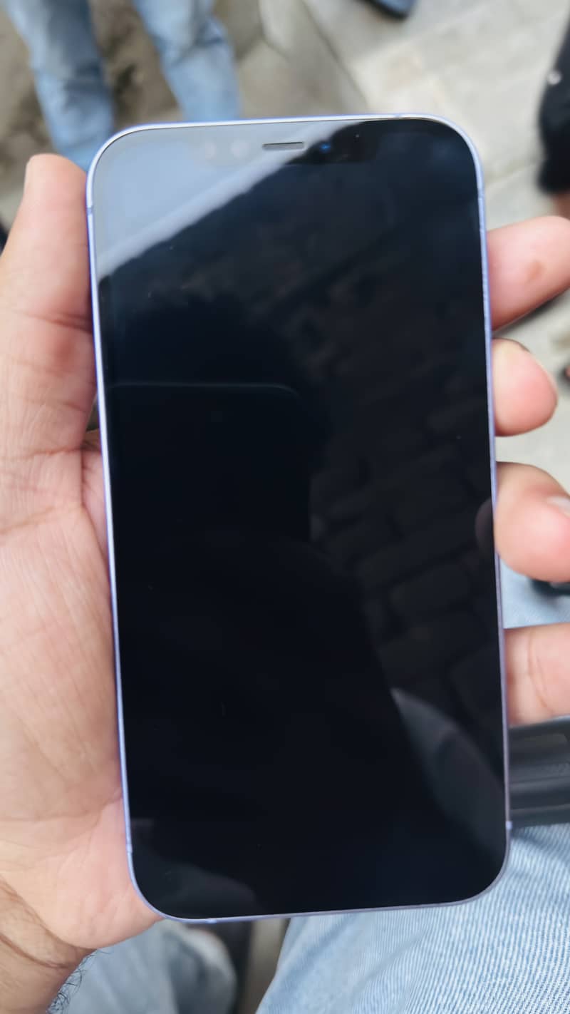 Apple iPhone 12 2