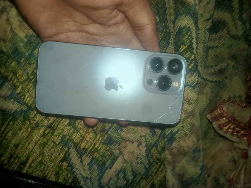 Apple iPhone 13 Pro 0