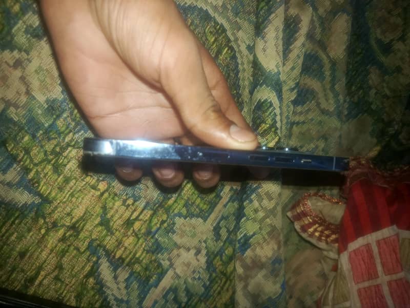 Apple iPhone 13 Pro 3
