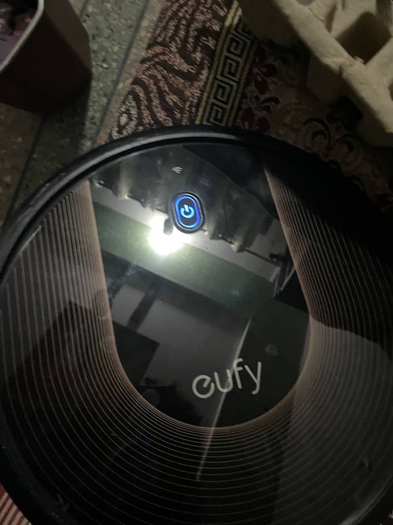 Robotic vacuum cleaner 4