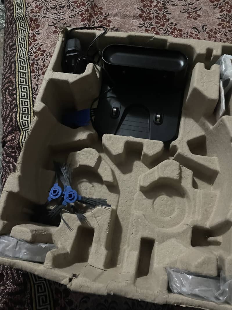 Robotic vacuum cleaner 6
