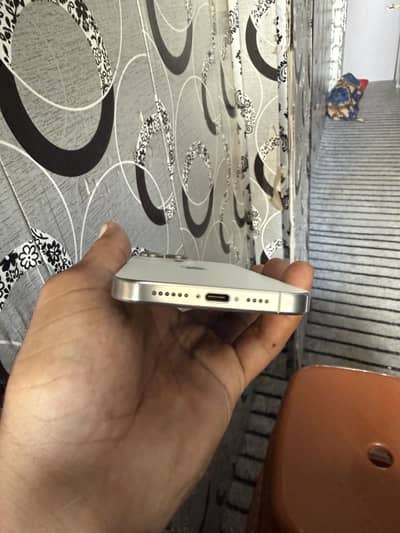 I phone 15pro max jv 256gb 88btry health
