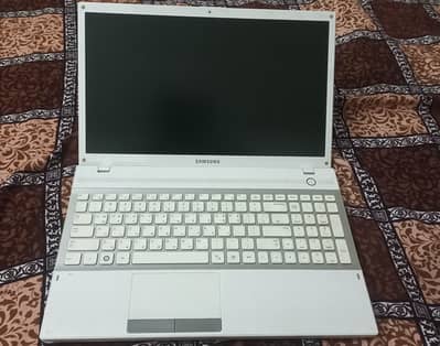 Samsung laptop 15.6"