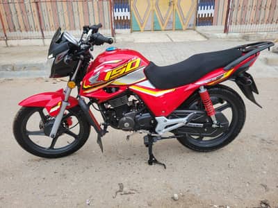 HONDA CB150 F RED