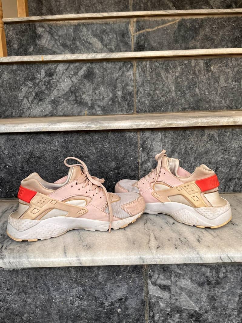nike used 2