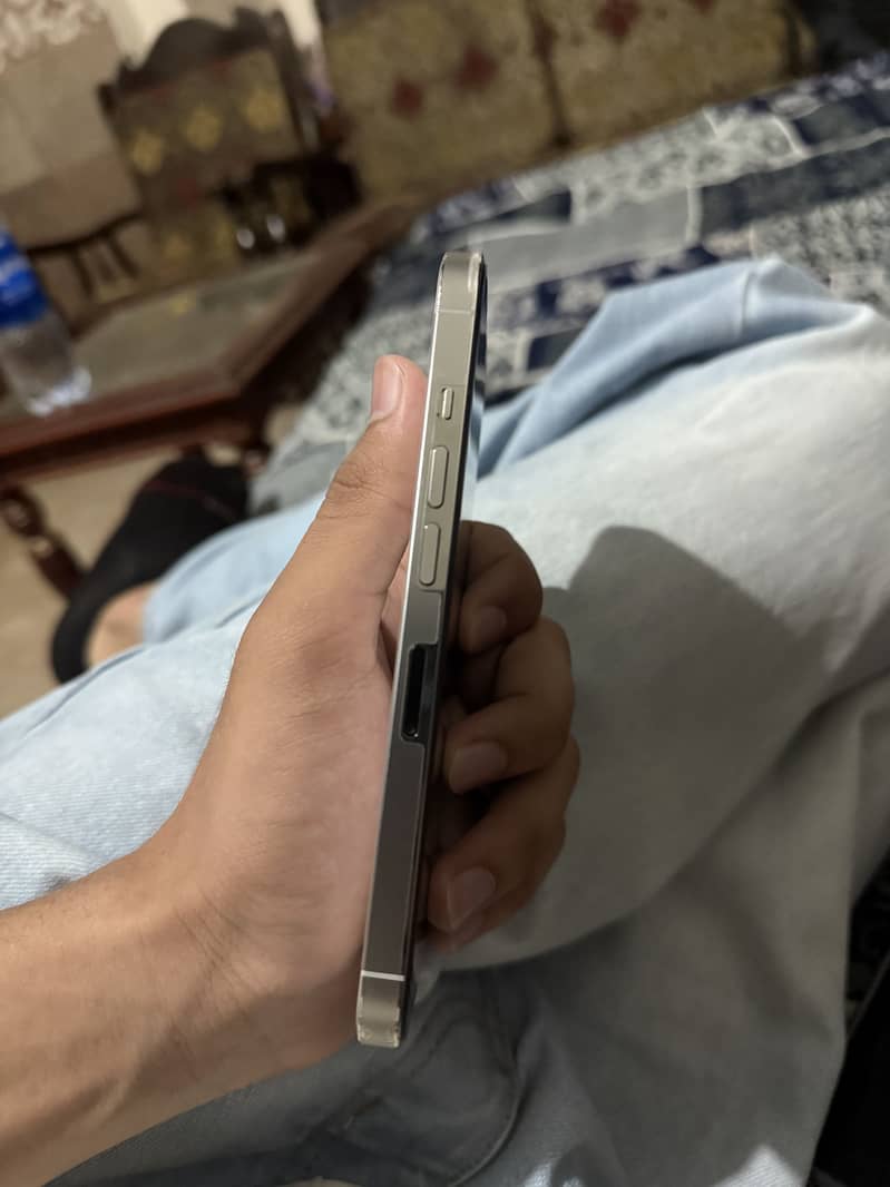 Apple iPhone 13 Pro 1