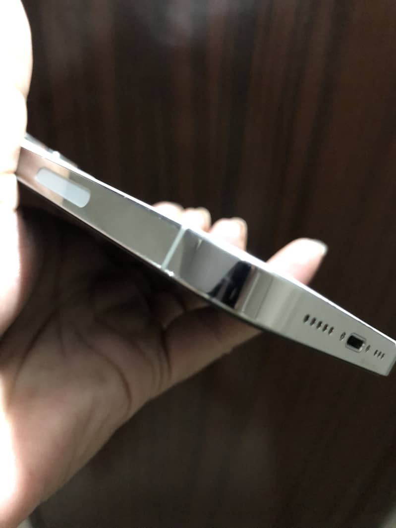 Apple iPhone 14 Pro 1