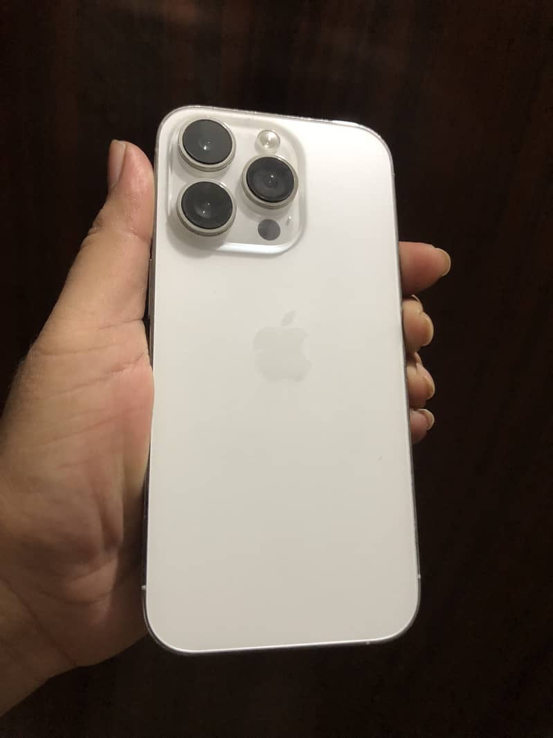 Apple iPhone 14 Pro 2