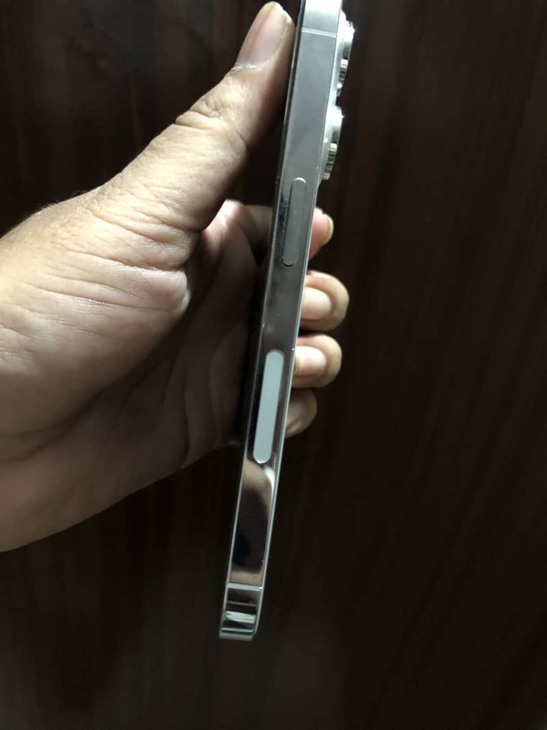 Apple iPhone 14 Pro 3