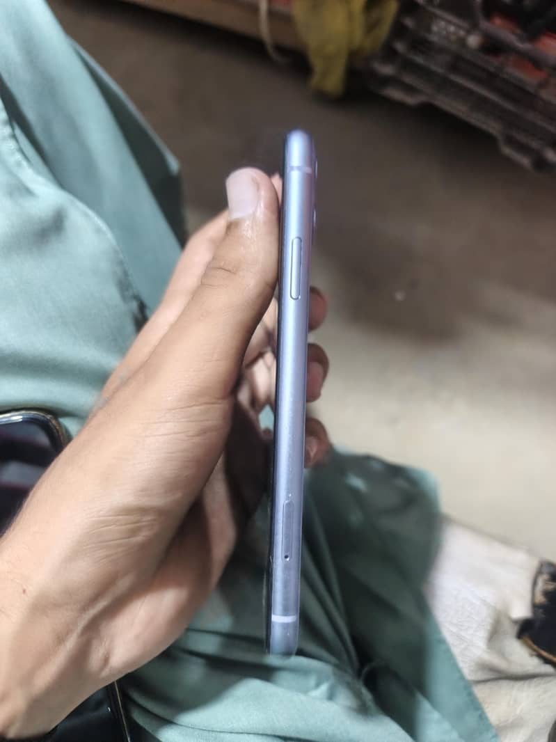 Apple iPhone 11 2