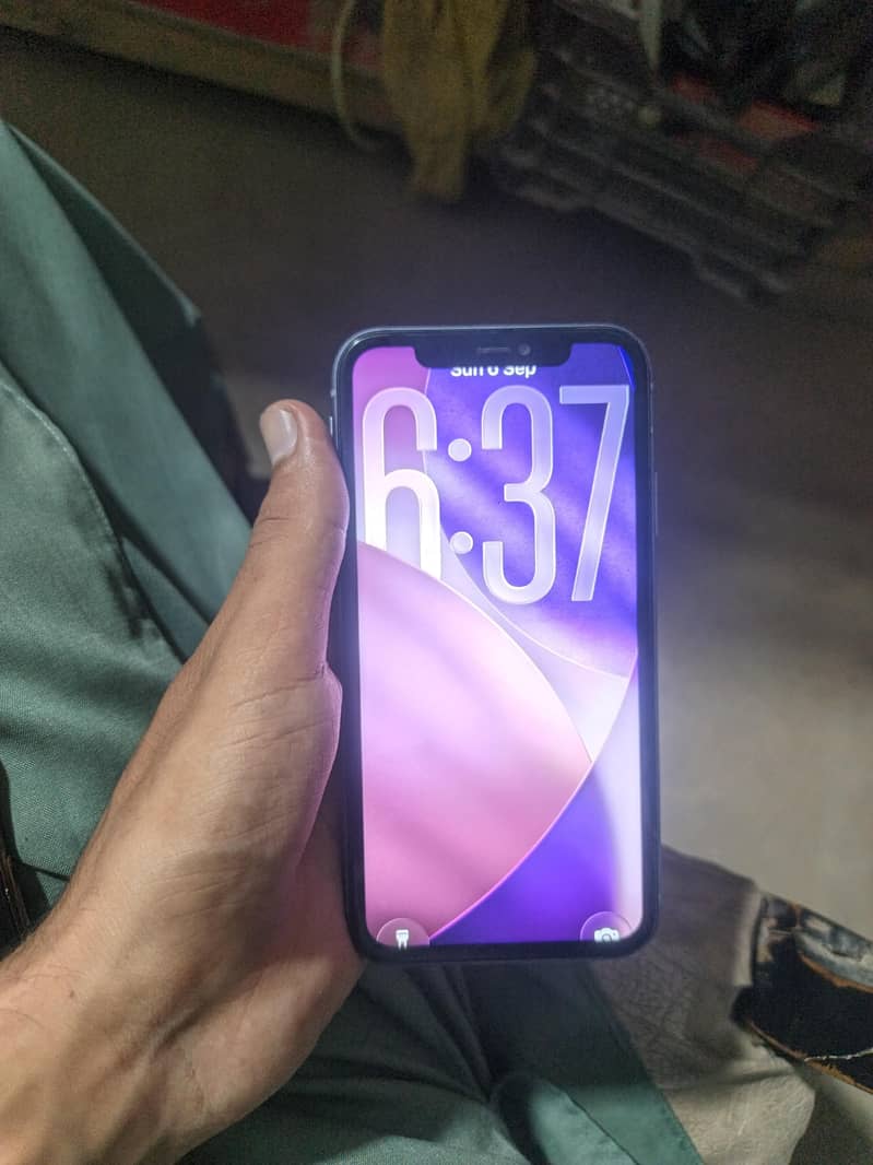 Apple iPhone 11 5