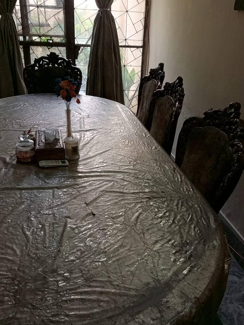 Dinning Table 0