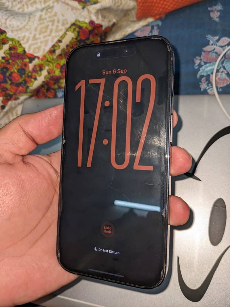 Apple iPhone 14 Pro 2