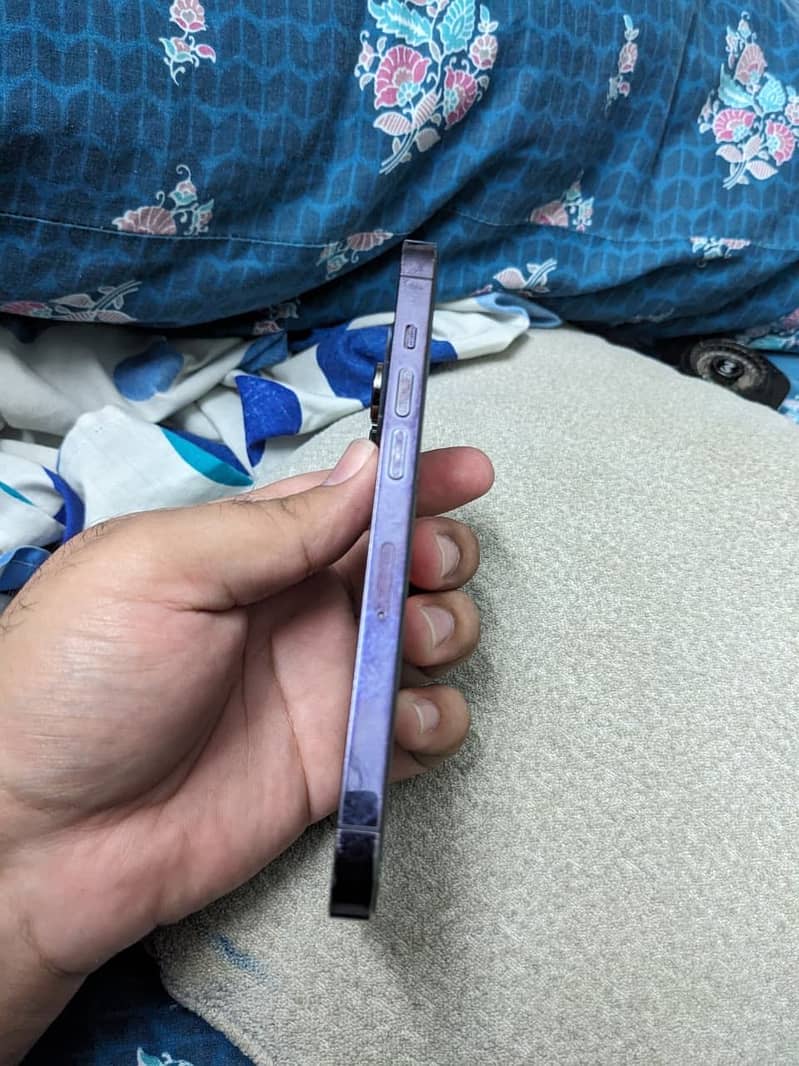 Apple iPhone 14 Pro 3