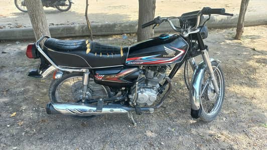 honda 125 2018 in good cndtion 03430009888