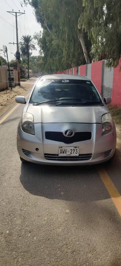 Toyota Vitz 2006 import 2012