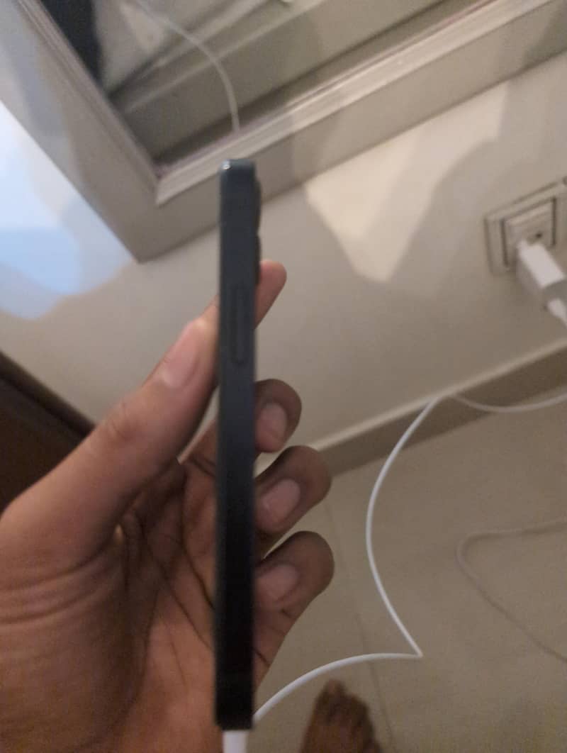 Apple iPhone 12 mini 2