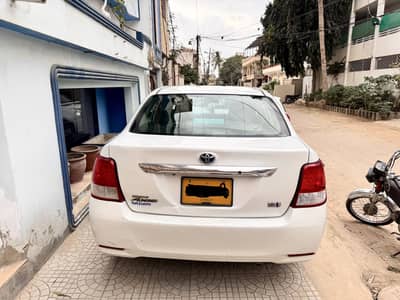 Toyota Corolla Axio 2014
