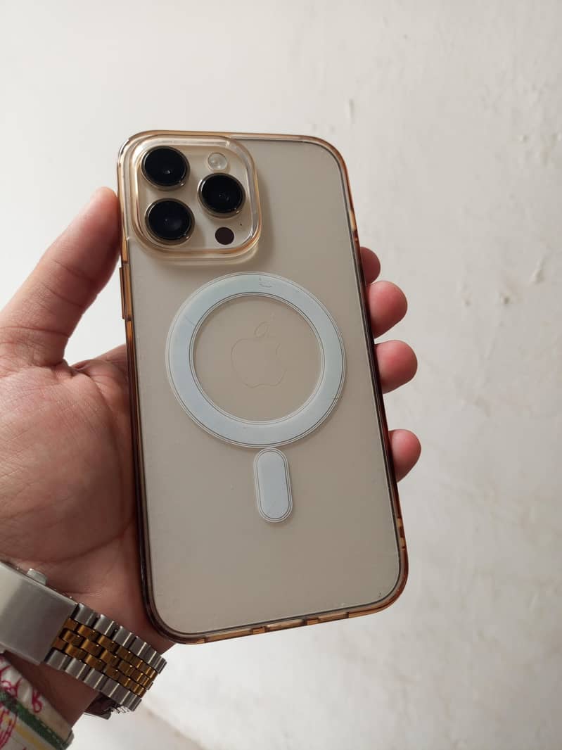 Apple iPhone 14 Pro Max 2