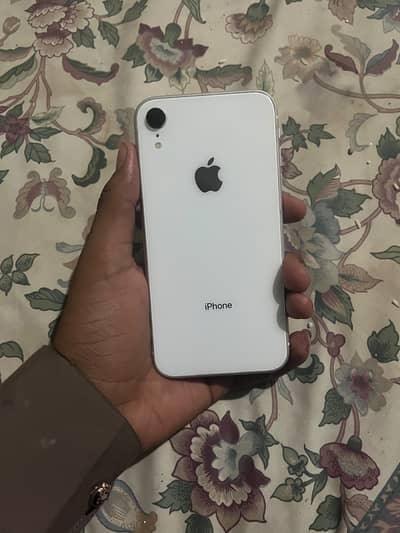 Apple iPhone XR